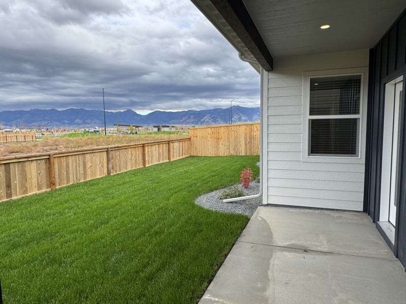 611 Companion Way - Photo 2 of 23