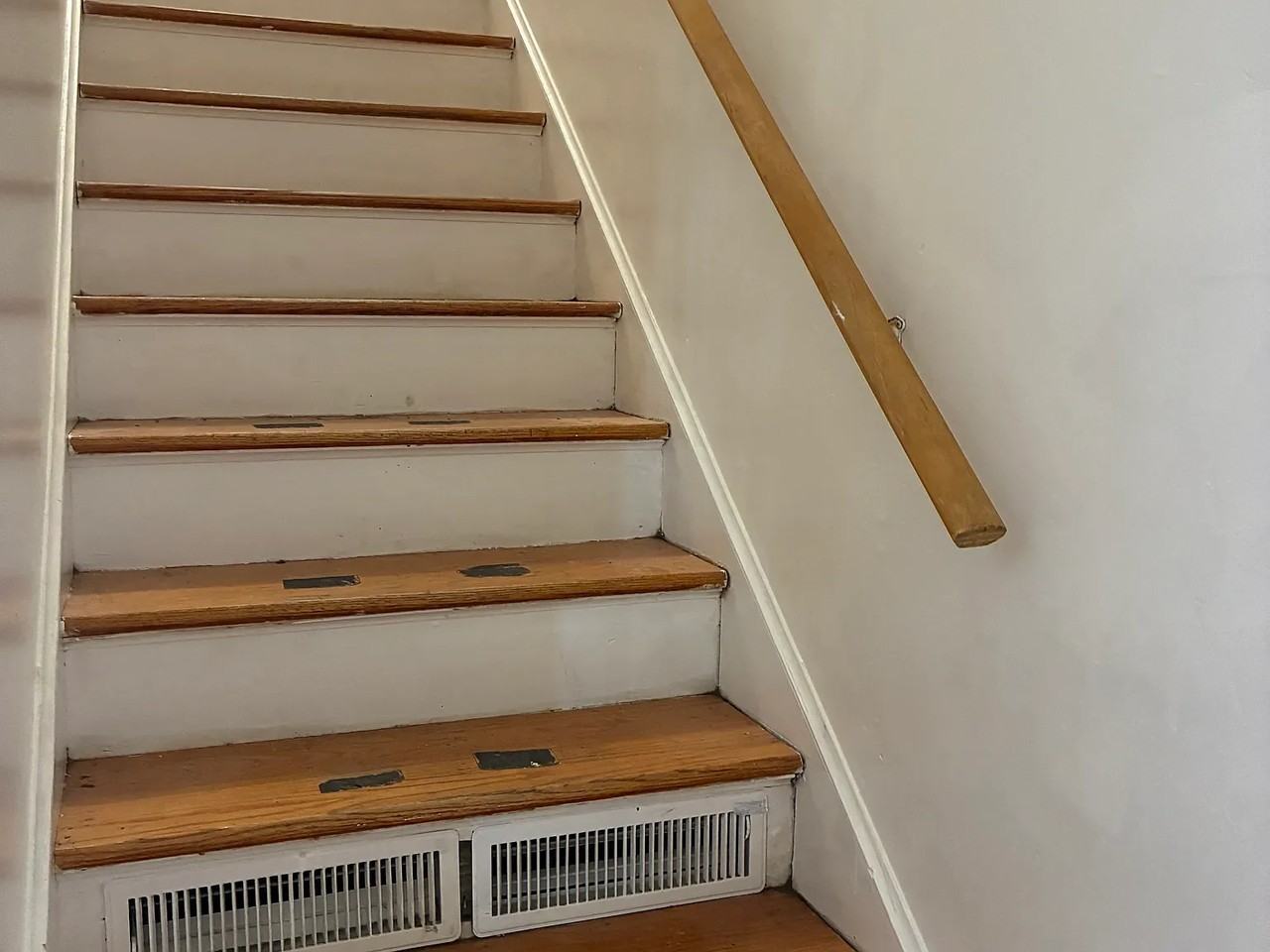 1036 35th St - Photo 5 of 12