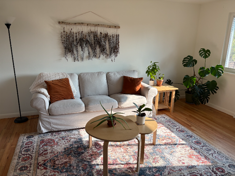 925 Wolff St - Photo 2 of 9