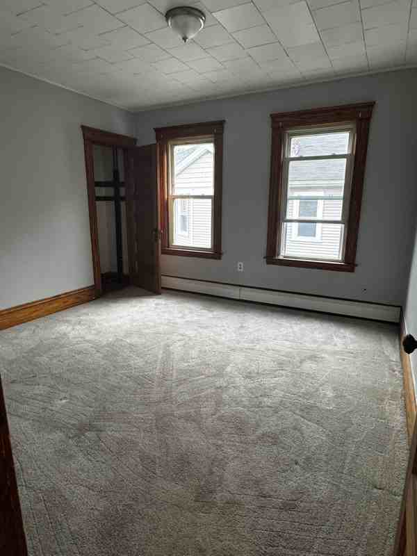 92 Stanton St - Photo 6 of 9