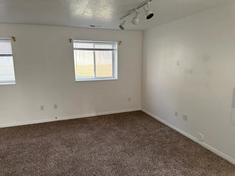 2330 Nw - Photo 5 of 7