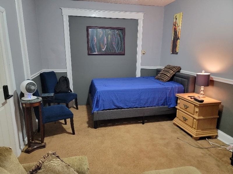 3414 W Franklin St - Photo 3 of 10