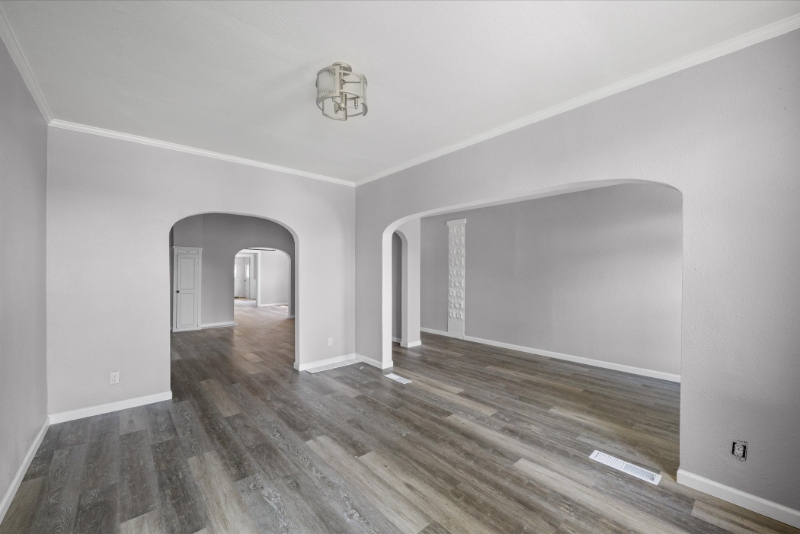 416 Colburn St #1 - Photo 4 of 11