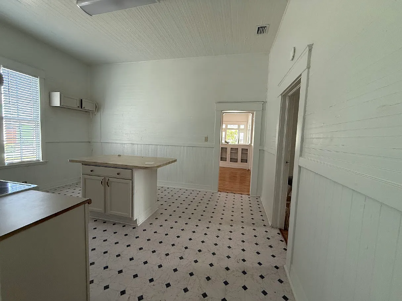 2708 N 19th St - Photo 5 of 20