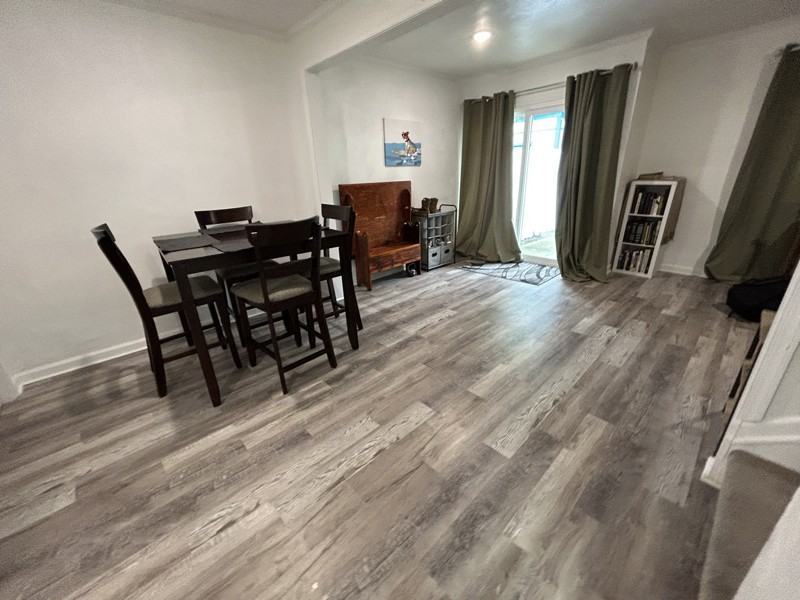 911 Sherman Ln - Photo 2 of 7