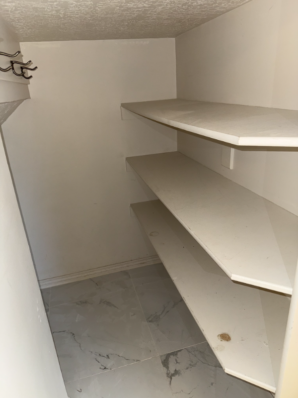 1008 W Rambouillet Dr - Photo 4 of 11