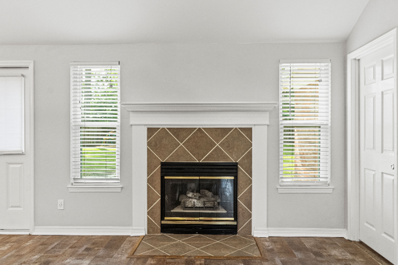 1702 Sycamore Ave - Photo 3 of 19