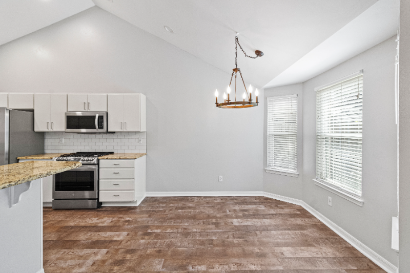 1702 Sycamore Ave - Photo 6 of 19