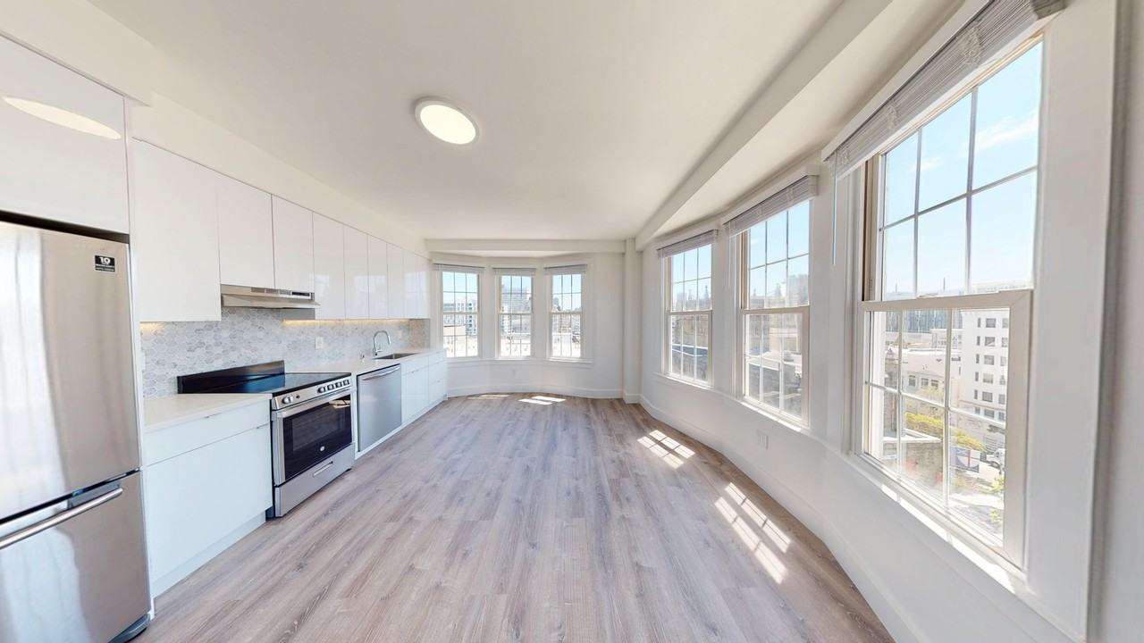 1635 Gough Street - Photo 4 of 42