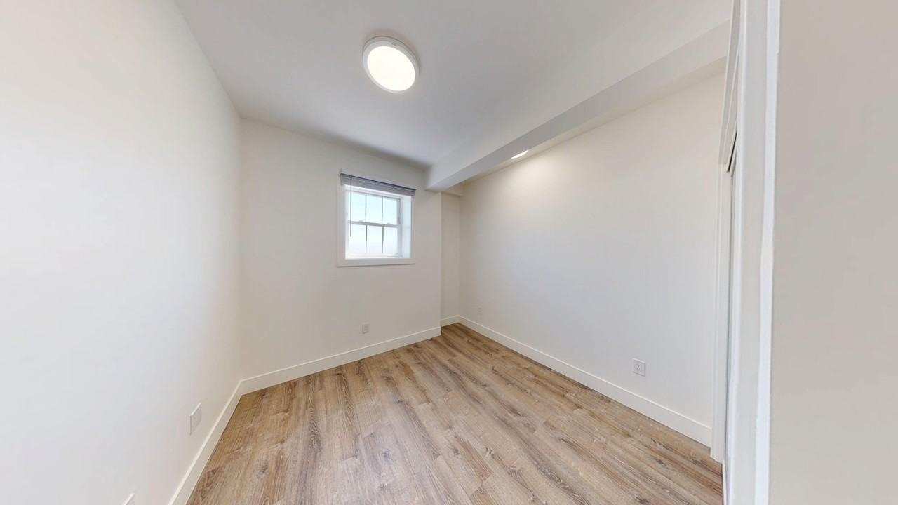 1635 Gough Street - Photo 5 of 42