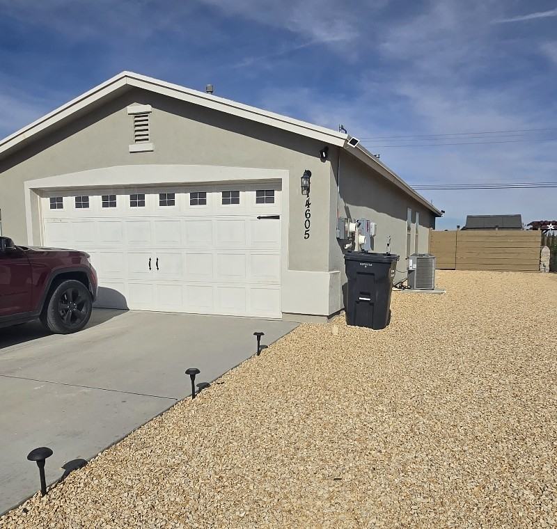 14605 Mescal Bean Ct - Photo 2 of 11