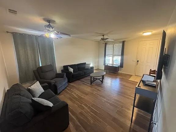 13998 Old Mill Ln - Photo 6 of 34