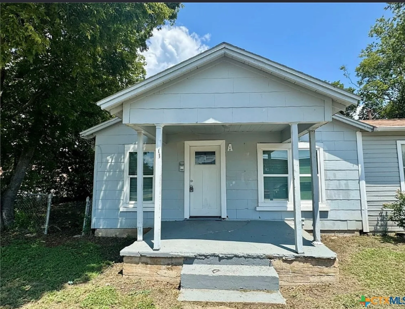 1101 Hall Ave #A - Photo 2 of 13