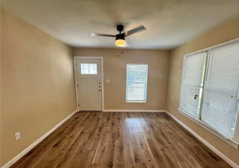 1101 Hall Ave #A - Photo 4 of 13