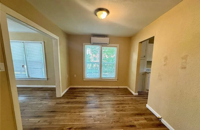 1101 Hall Ave #A - Photo 7 of 13