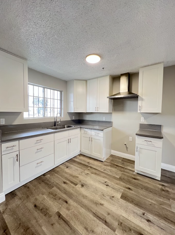 8307 S. Figueroa Street Los Angeles, Ca #C - Photo 2 of 19