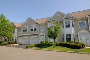 167 Shinnecock Dr - Photo 1 of 1