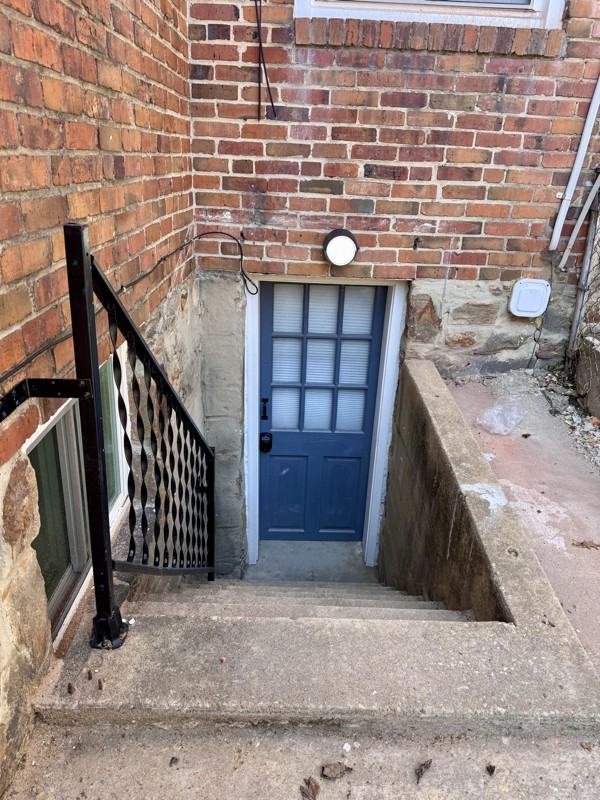 1315 W 37th St #BS - Photo 4 of 24