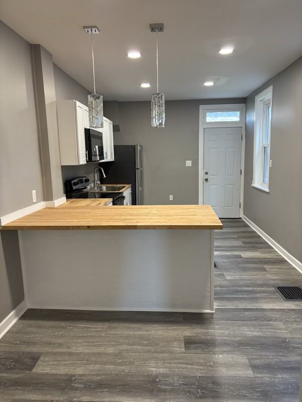 640 Kelker St - Photo 4 of 13