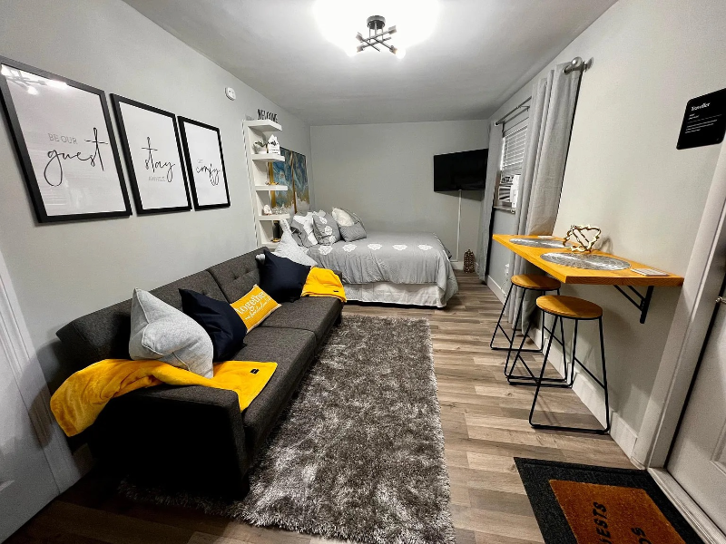 780 Nw 141st St #B - Photo 4 of 11