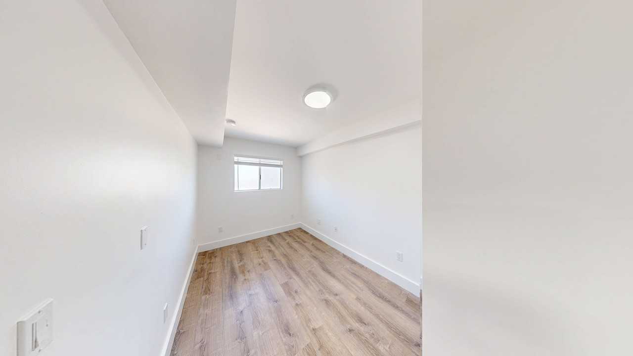 2252 Parker Street - Photo 4 of 26