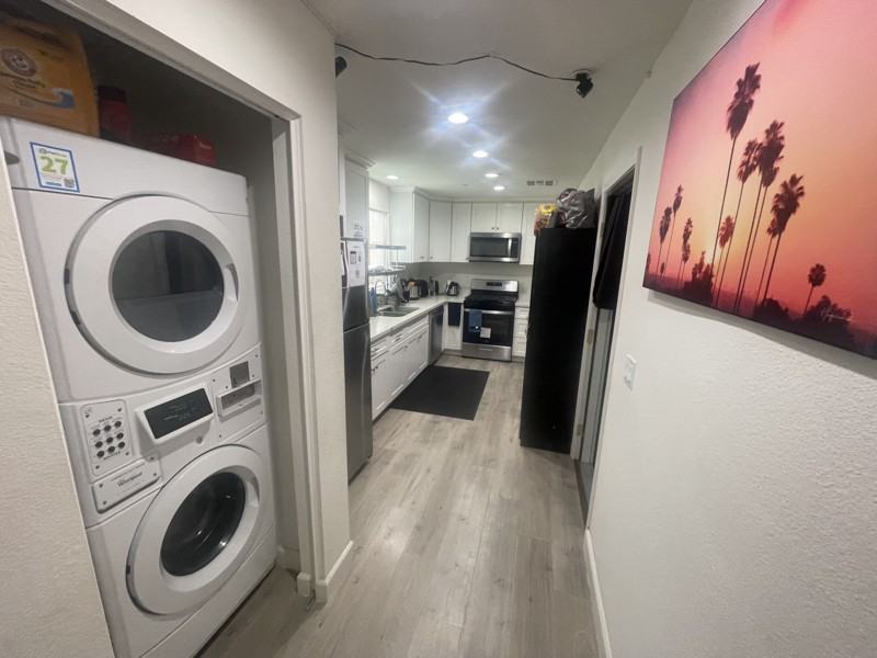 866 N Edgemont St #866 - Photo 2 of 18