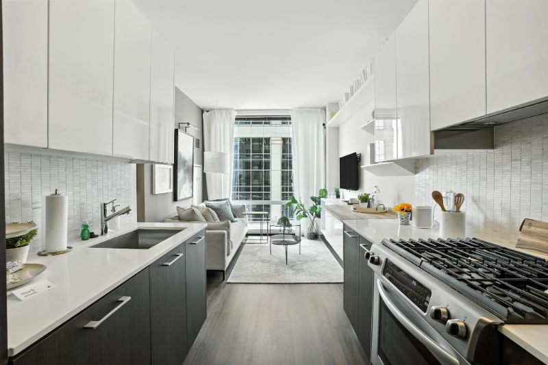 100 W Wacker Dr - Photo 2 of 9