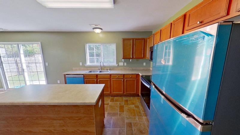 6530 Guard Hill Dr - Photo 3 of 17