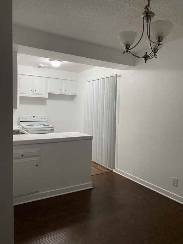 20880 Ventura Blvd #28 - Photo 4 of 24