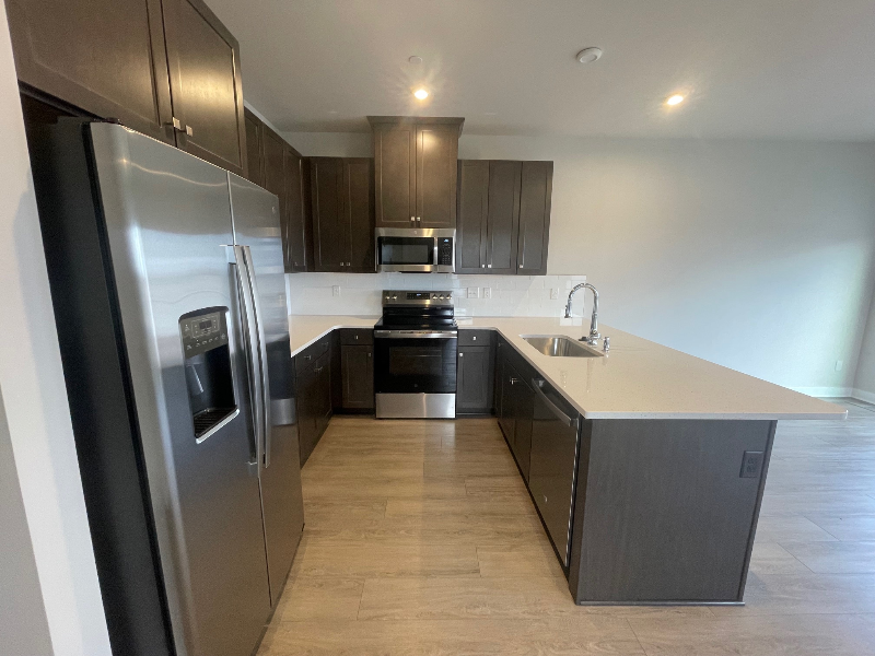 1097 Mountain View Dr - Photo 2 of 16