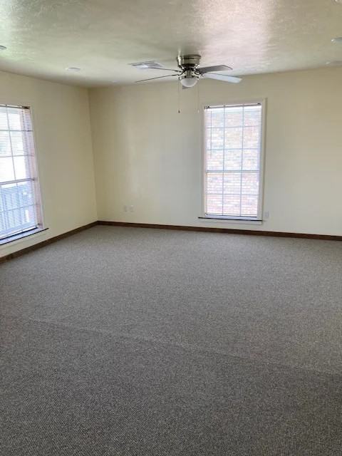 5018 Desoto St #C - Photo 4 of 11