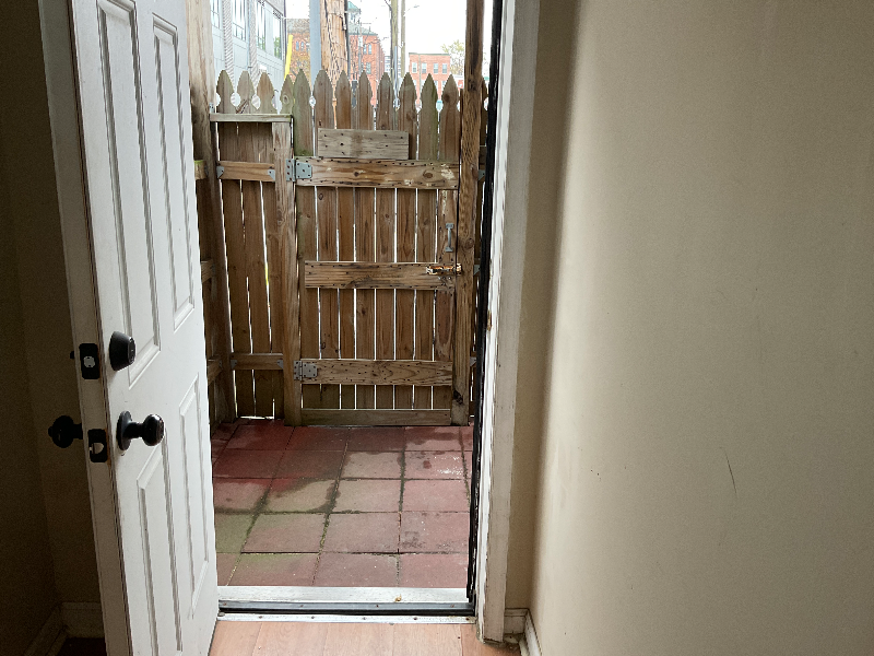 116 W 25th St #11 - Photo 3 of 11