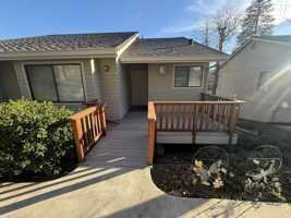 featured image of 504 Dogwood Dr #4