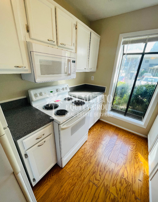 2607 Cottage Pl - Photo 6 of 14