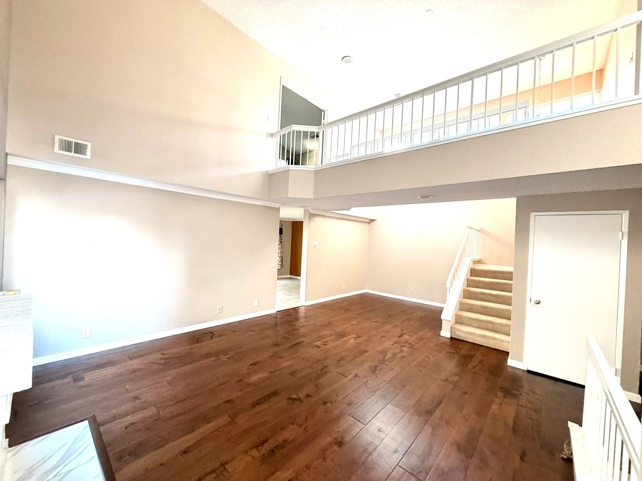 1676 Lederer Cir - Photo 3 of 14