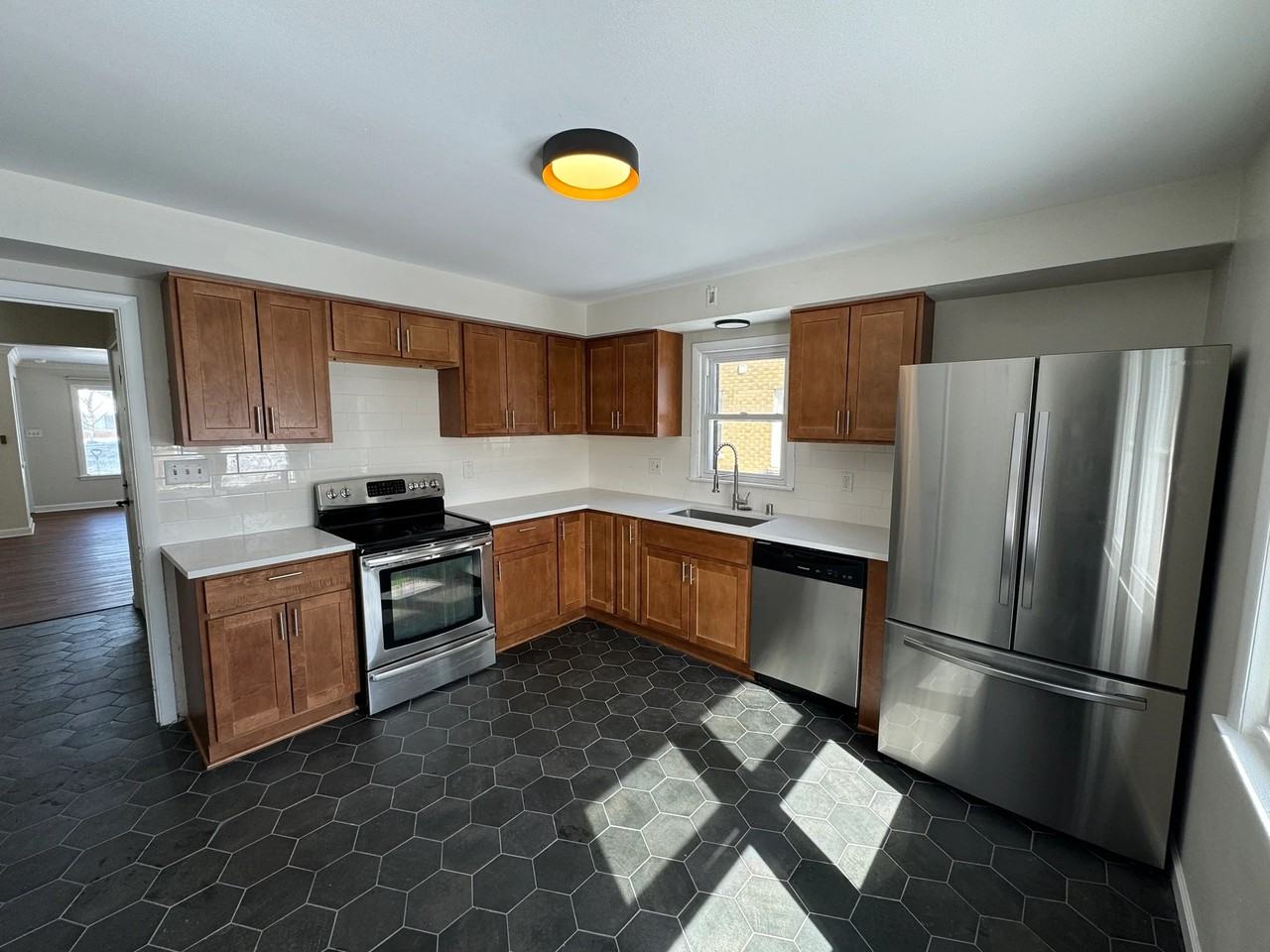 8625 W Burleigh St - Photo 2 of 9