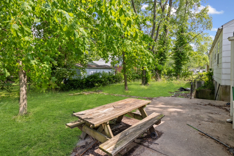 428 Jean Ave #19 - Photo 3 of 3