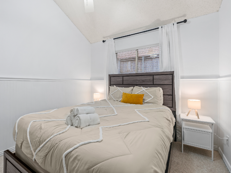 7710 Brookview Dr - Photo 6 of 20