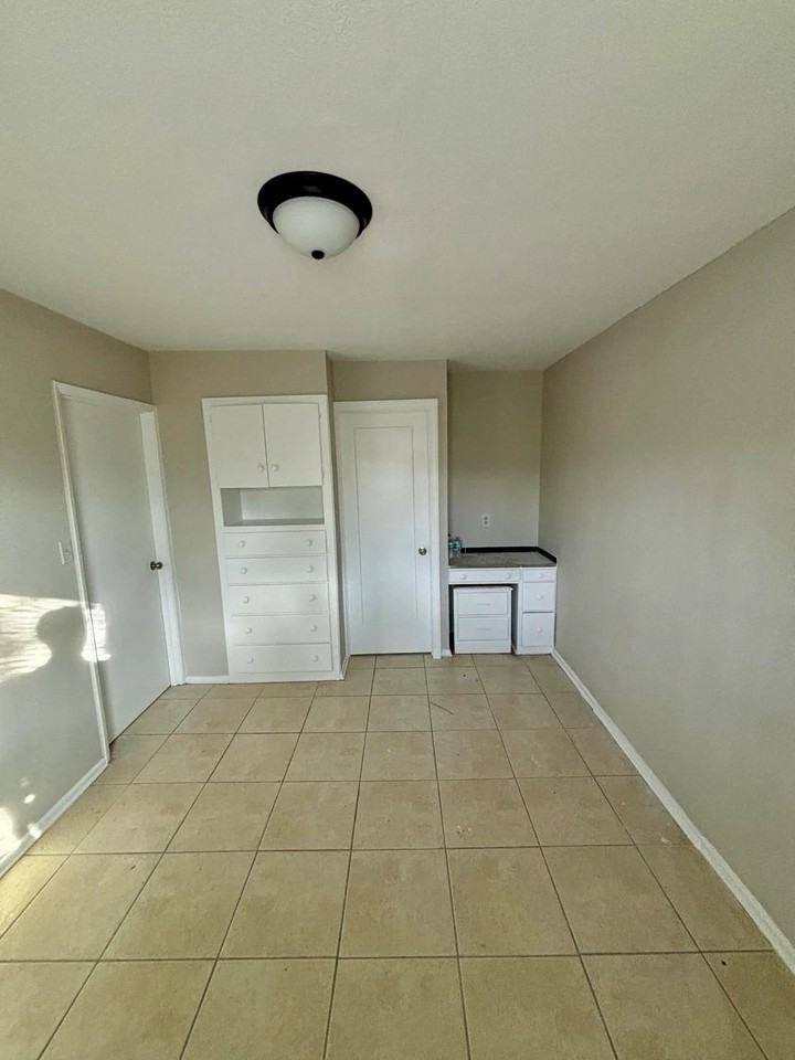 4020 N Scenic Hwy #102 - Photo 5 of 8