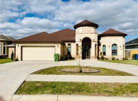 featured image of 3873 Tolosa St