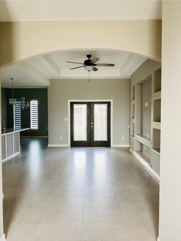 3873 Tolosa St - Photo 7 of 20