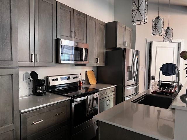 212 Morgan St #D - Photo 3 of 8