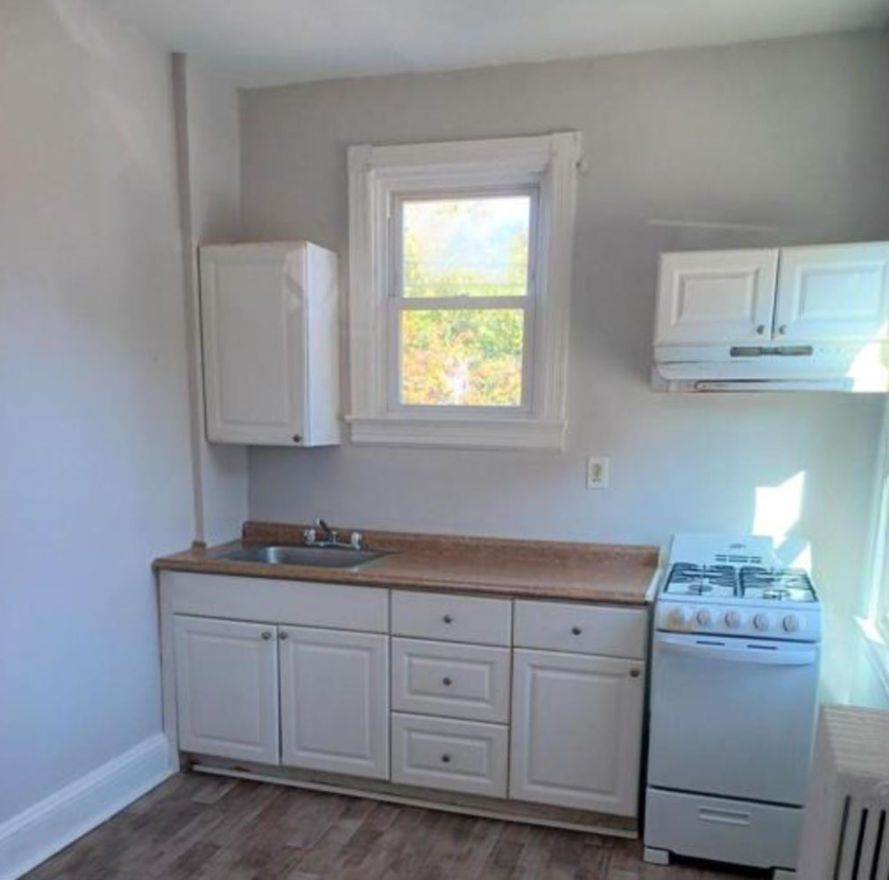 4621 E Howell St #4 - Photo 2 of 8