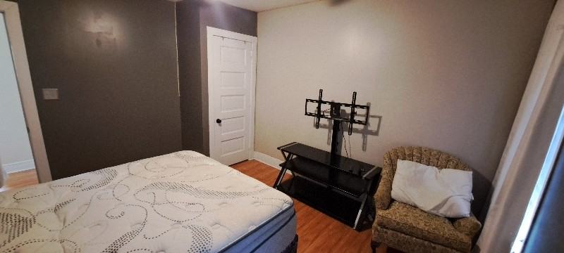 228 2nd St #3 - Photo 3 of 11