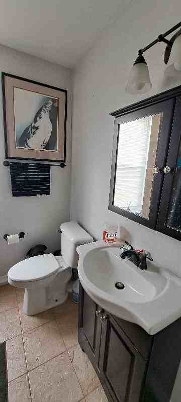 228 2nd St #3 - Photo 4 of 11