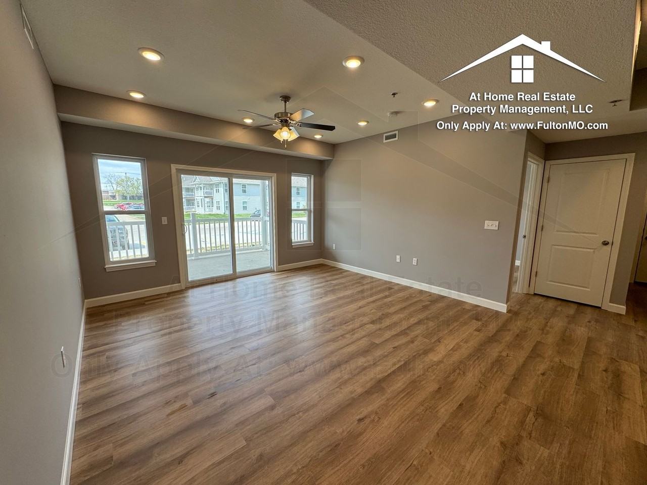2610 N Bluff St - Photo 4 of 25