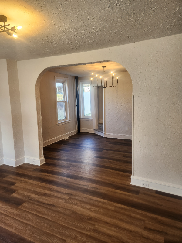 145 N Main St - Photo 2 of 20