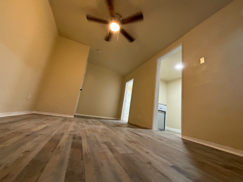 1129 E 103rd St - Photo 6 of 9