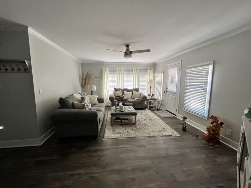 9916 N Nash St - Photo 3 of 7