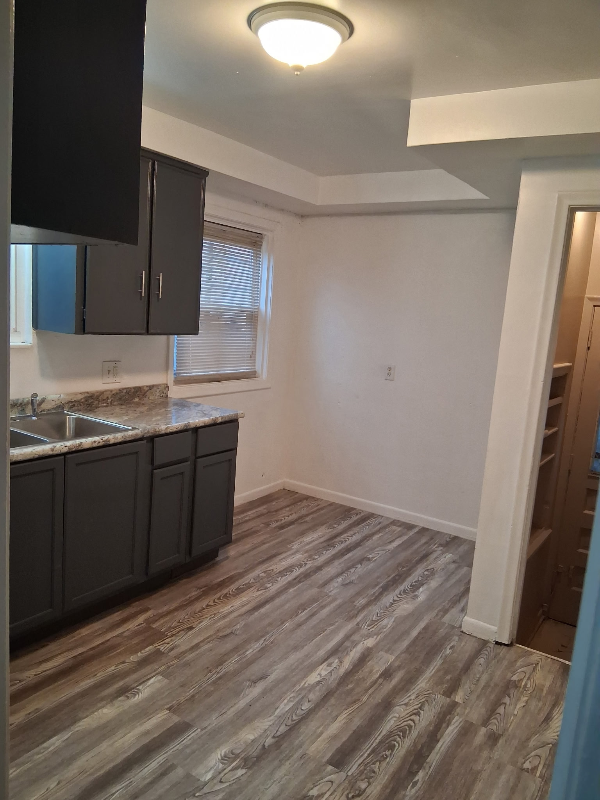 16624 Tracey St - Photo 3 of 16